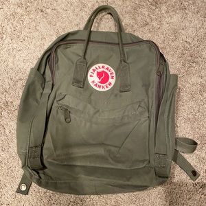Fjallraven Kanken army green backpack